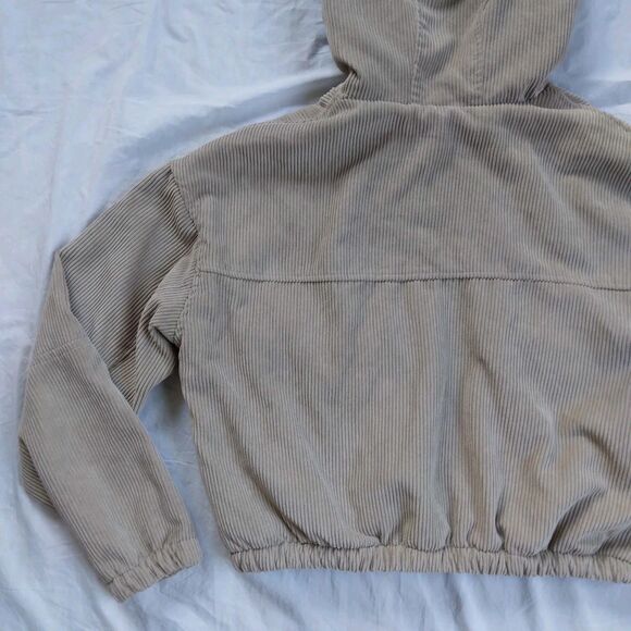 Ashley 26 International Khaki Corduroy Jacket Sherpa Hooded Cropped Size Large - Picture 10 of 12